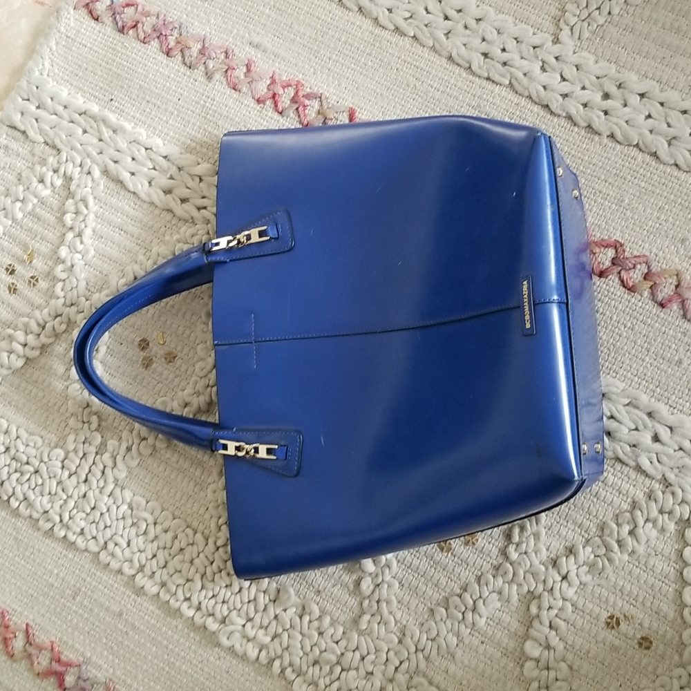 Bcbgmaxazria big blue leather bag